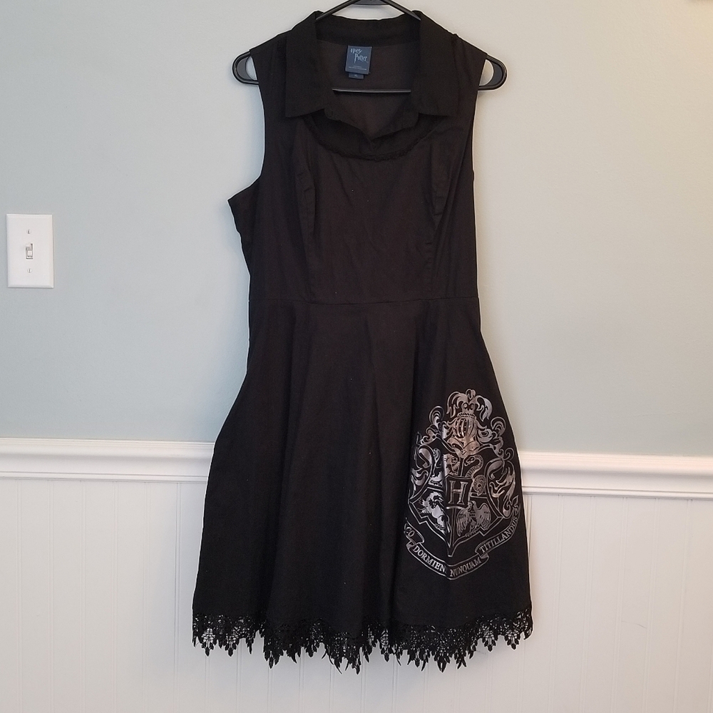 Hot Topic Exclusive Harry Potter Hogwarts Crest Collared Lace Up Womens XL Dress